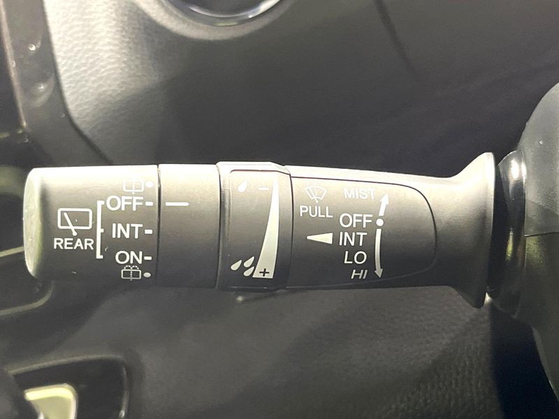 2018 Honda N-BOX CUSTOM DBA-JF3 (UW-6aa4c2bc856db)[17]