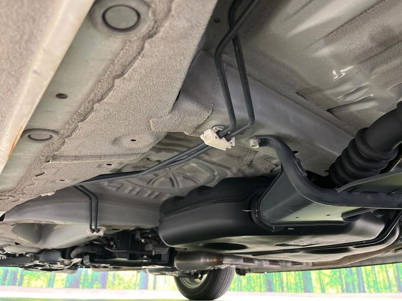 2022 Honda N-BOX CUSTOM 6BA-JF3 (UW-6aa4c2ccccaaf)[24]