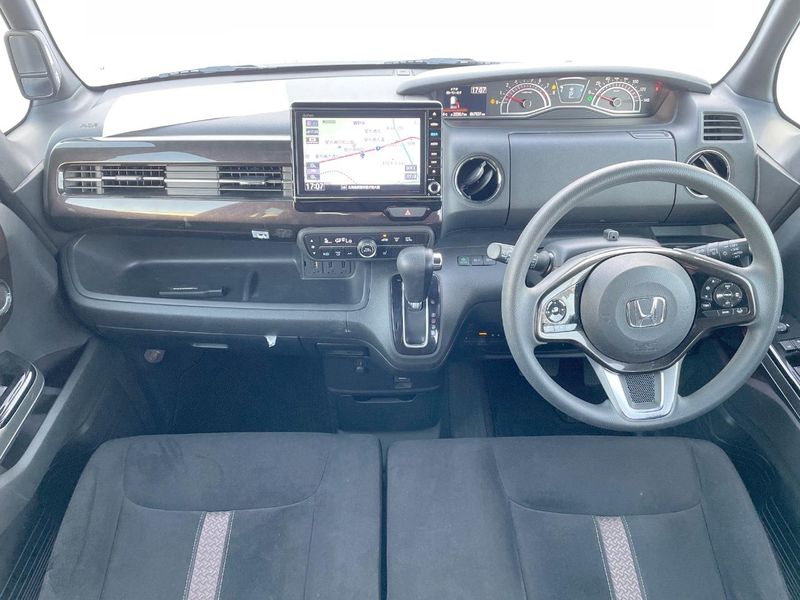 2018 Honda N-BOX CUSTOM DBA-JF4 (UW-6aa4c2d2649f2)[13]