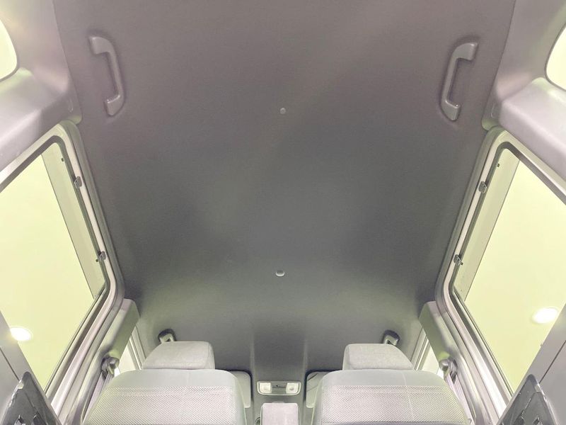2021 Honda N-BOX CUSTOM 6BA-JF4 (UW-6aa4c2d495744)[8]