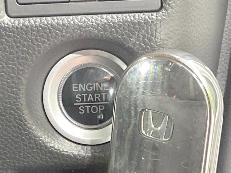 2021 Honda N-BOX CUSTOM 6BA-JF4 (UW-6aa4c2d495744)[16]