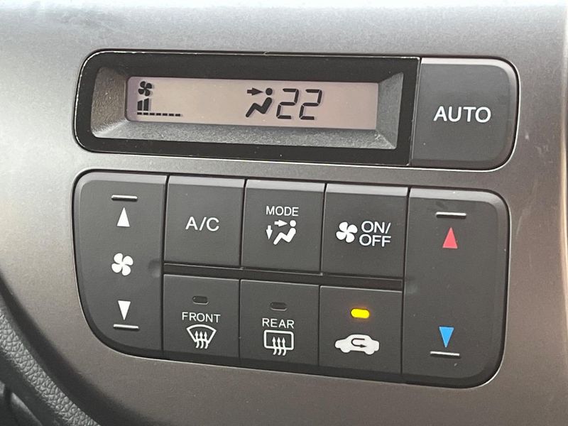 2016 Honda N-WGN Custom DBA-JH1 (UW-6aa4c2ef5bb85)[18]