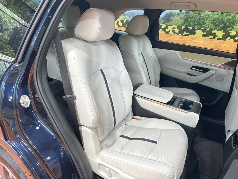 2024 Mazda CX-80 3CA-KL3R3P (UW-6aa4c318c8f39)[18]