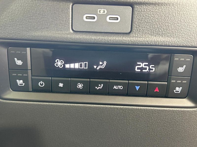 2024 Mazda CX-80 3CA-KL3R3P (UW-6aa4c318c8f39)[20]