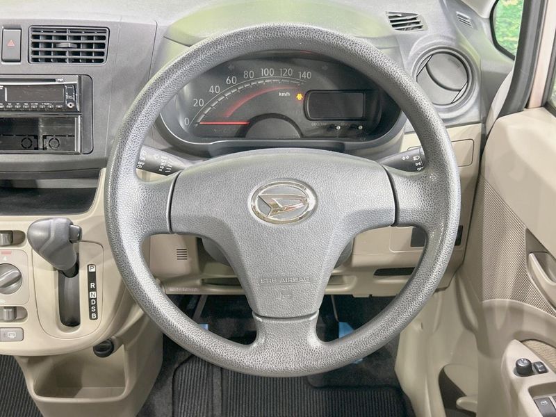 2013 Daihatsu Move DBA-LA100S (UW-6aa4c3259cce5)[27]