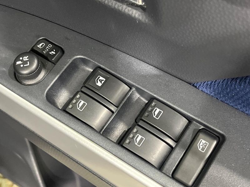 2019 Toyota TANK DBA-M900A (UW-6aa4c3800078b)[17]