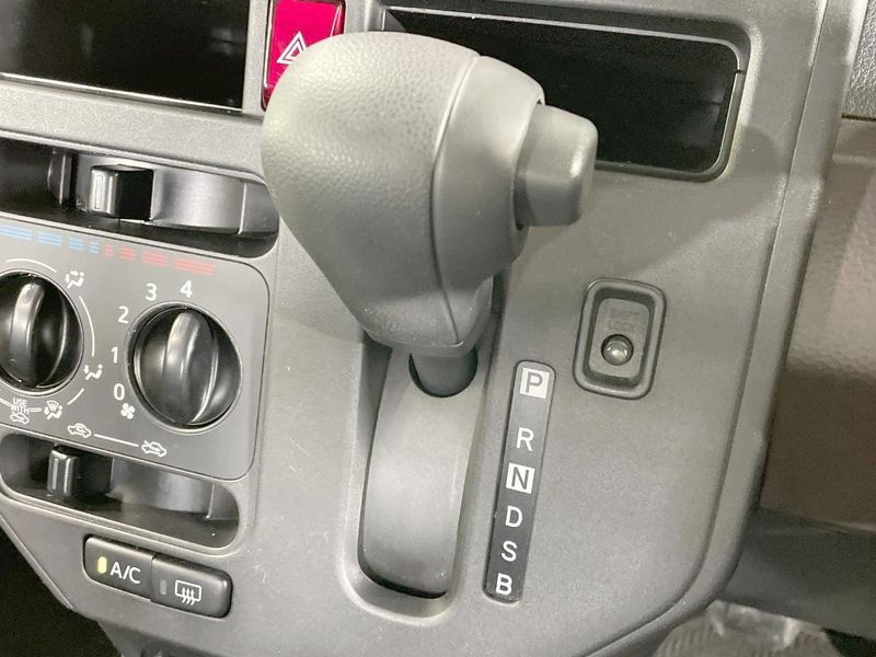 2020 Toyota Roomy DBA-M910A (UW-6aa4c38fa1e34)[20]