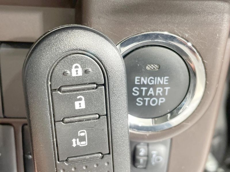 2020 Toyota Roomy DBA-M910A (UW-6aa4c38fa1e34)[17]