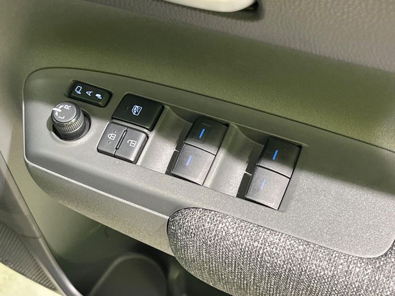2023 Toyota Sienta 6AA-MXPL10G (UW-6aa4c435c3180)[16]