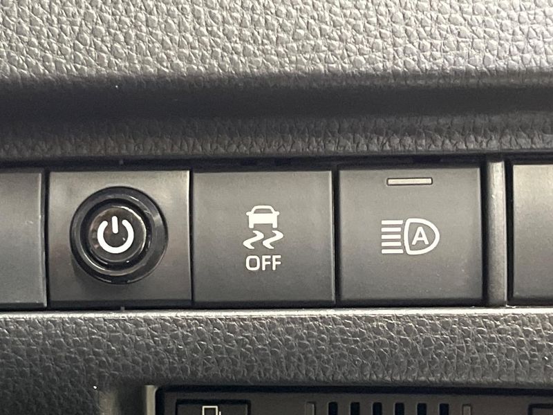 2021 Toyota Harrier 6BA-MXUA80 (UW-6aa4c4456d9a6)[7]