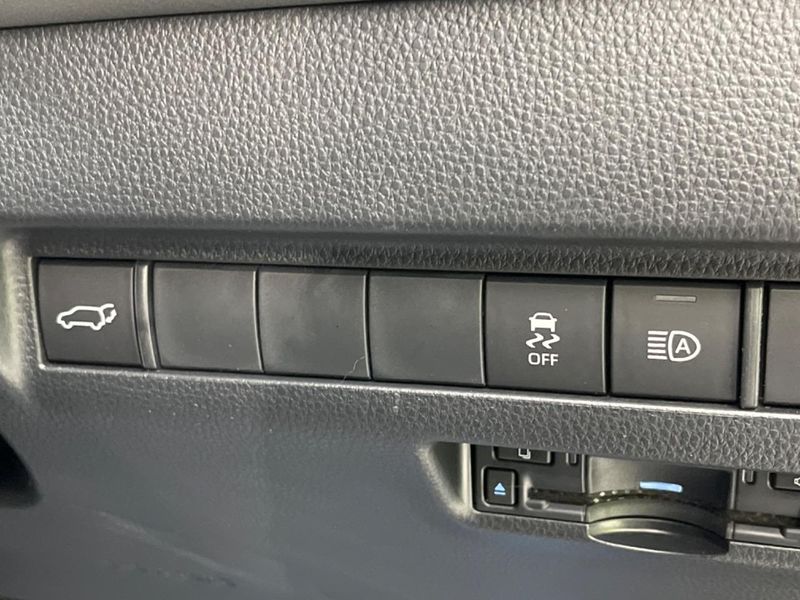 2025 Toyota Harrier 6BA-MXUA80 (UW-6aa4c44b543d6)[11]