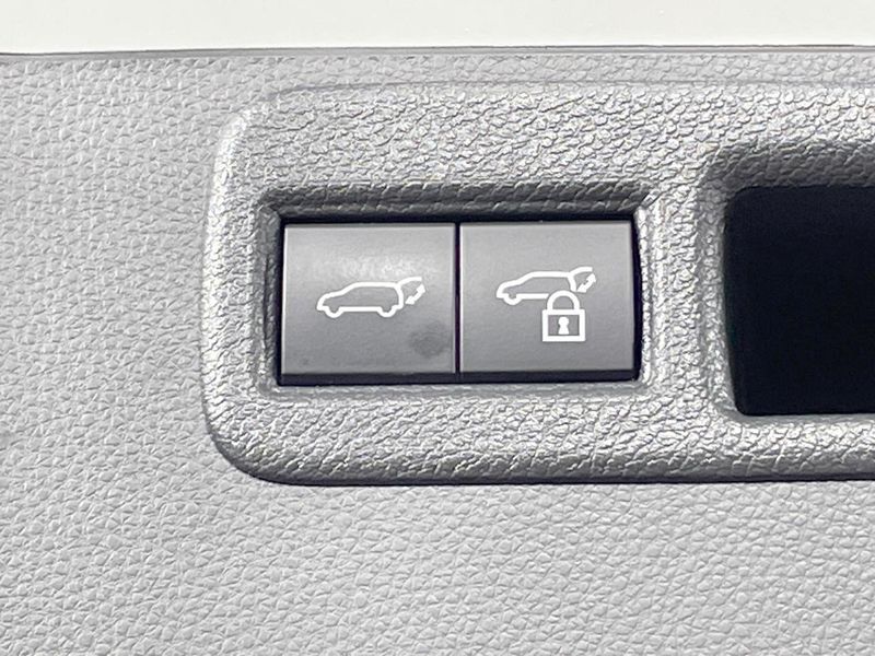 2021 Toyota Harrier 6BA-MXUA85 (UW-6aa4c44bd08b3)[11]