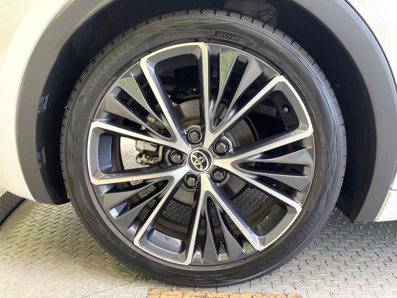 2023 Toyota Prius 6AA-MXWH60 (UW-6aa4c45047959)[18]