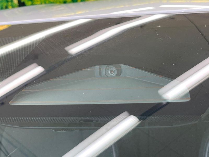 2023 Toyota Prius 6AA-MXWH60 (UW-6aa4c45047959)[4]