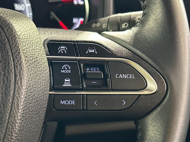 2022 Toyota Noah 6BA-MZRA90W (UW-6aa4c45aa296f)[10]