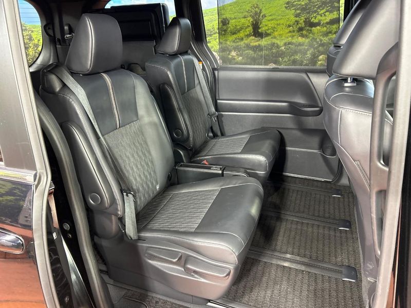 2022 Toyota Noah 6BA-MZRA90W (UW-6aa4c45aa296f)[21]