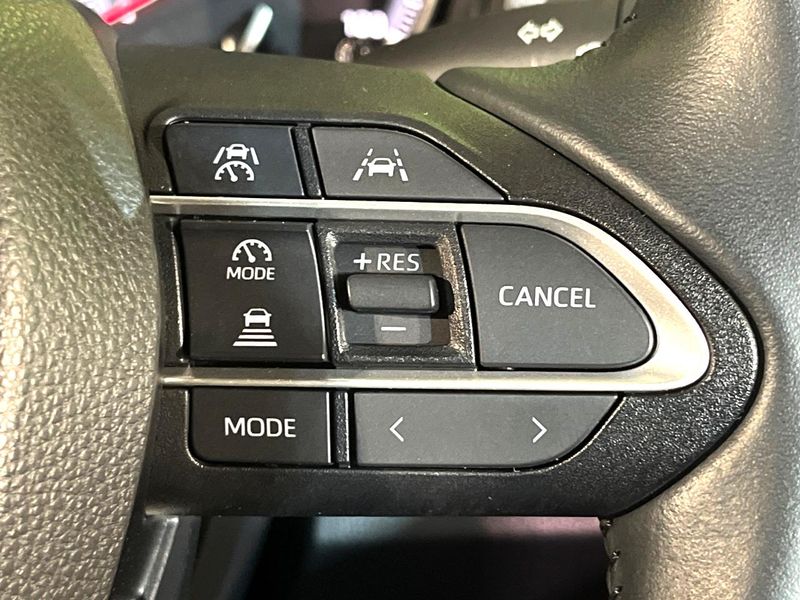 2023 Toyota Voxy 6BA-MZRA90W (UW-6aa4c45c94653)[24]