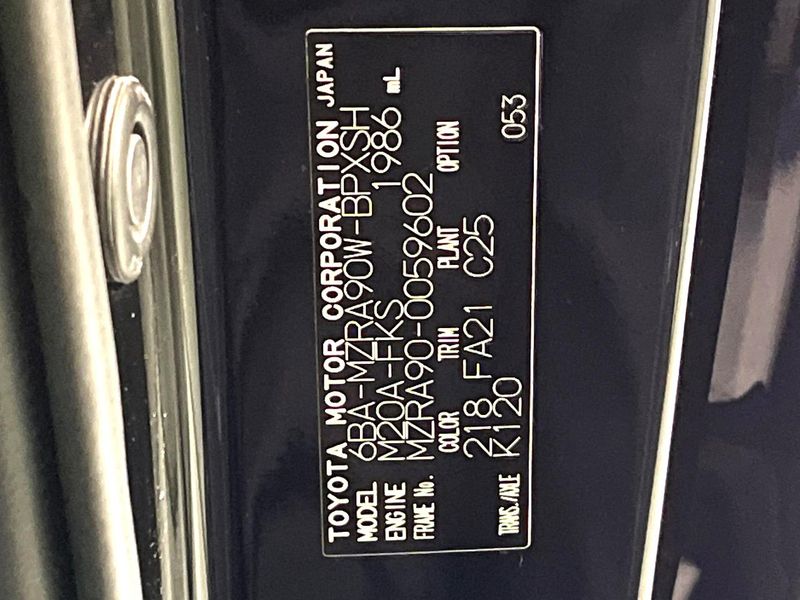 2023 Toyota Voxy 6BA-MZRA90W (UW-6aa4c45c94653)[1]