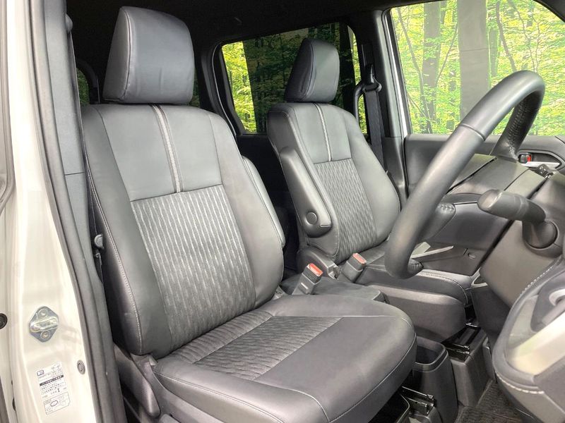 2024 Toyota Noah 6BA-MZRA90W (UW-6aa4c460e39b8)[15]