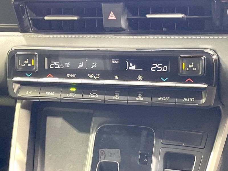 2024 Toyota Noah 6BA-MZRA90W (UW-6aa4c460e39b8)[17]