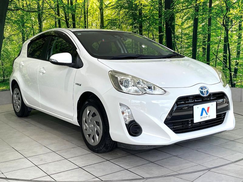 2016 Toyota Aqua DAA-NHP10 (UW-6aa4c46d4c553)[21]