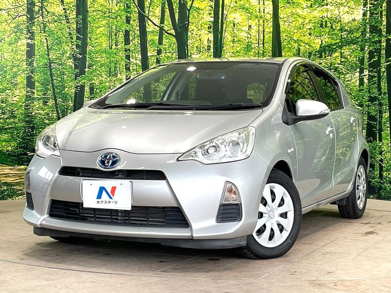 2013 Toyota Aqua DAA-NHP10 (UW-6aa4c4713ded4)[0]