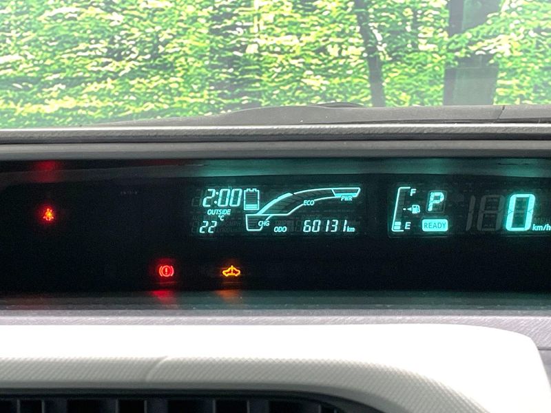 2013 Toyota Aqua DAA-NHP10 (UW-6aa4c4713ded4)[19]