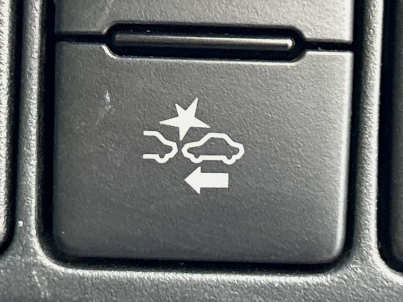 2017 Toyota Aqua DAA-NHP10H (UW-6aa4c47639ba8)[23]