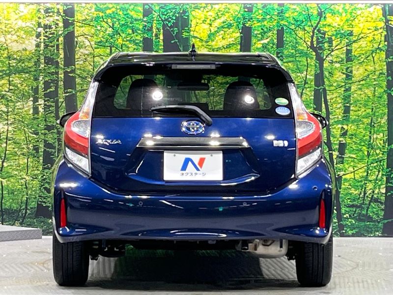 2019 Toyota Aqua DAA-NHP10 (UW-6aa4c4795afa7)[10]