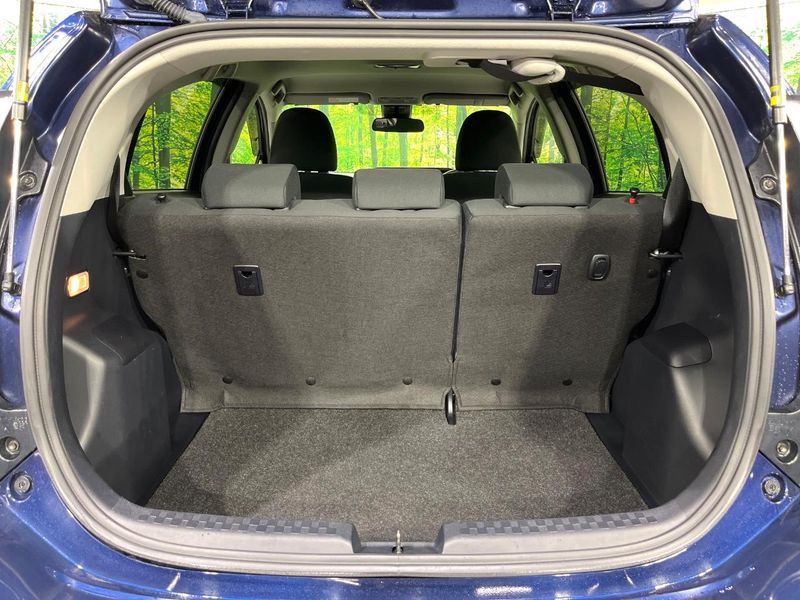 2019 Toyota Aqua DAA-NHP10 (UW-6aa4c4795afa7)[13]