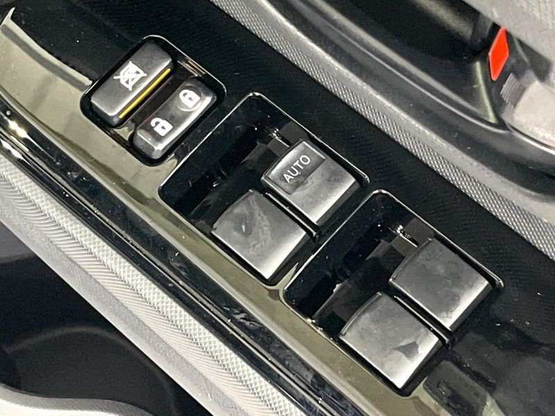 2019 Toyota Aqua DAA-NHP10 (UW-6aa4c4795afa7)[21]