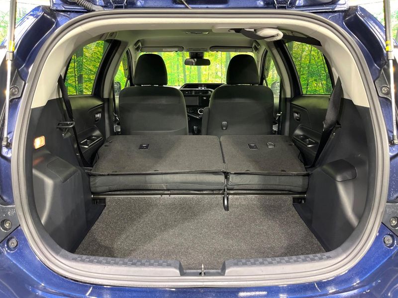 2019 Toyota Aqua DAA-NHP10 (UW-6aa4c4795afa7)[14]