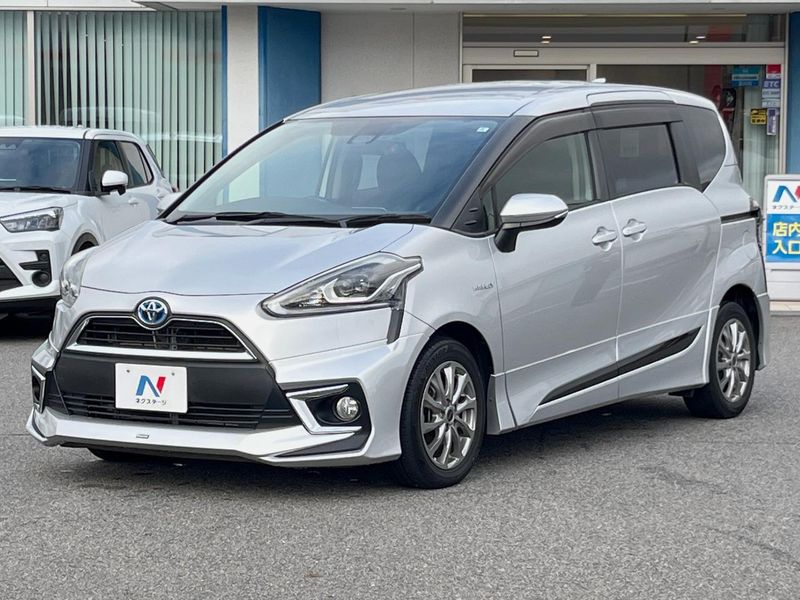 2016 Toyota Sienta DAA-NHP170G (UW-6aa4c47bbbb3f)[0]