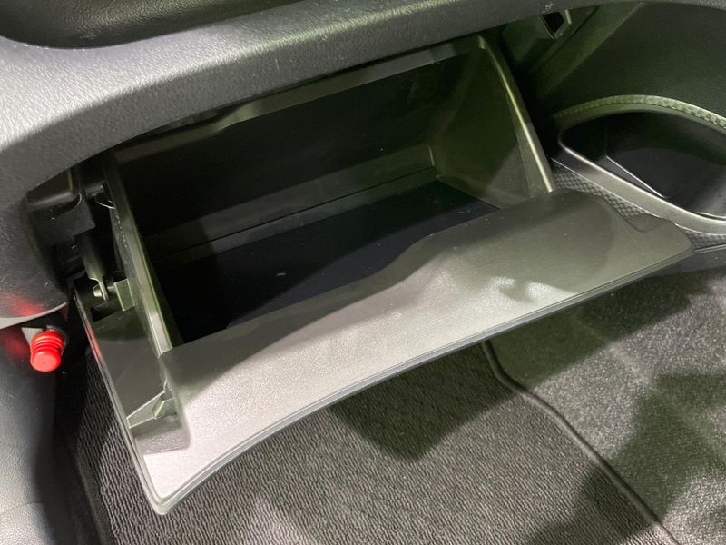 2019 Toyota Sienta 6AA-NHP170G (UW-6aa4c47e83a4a)[28]