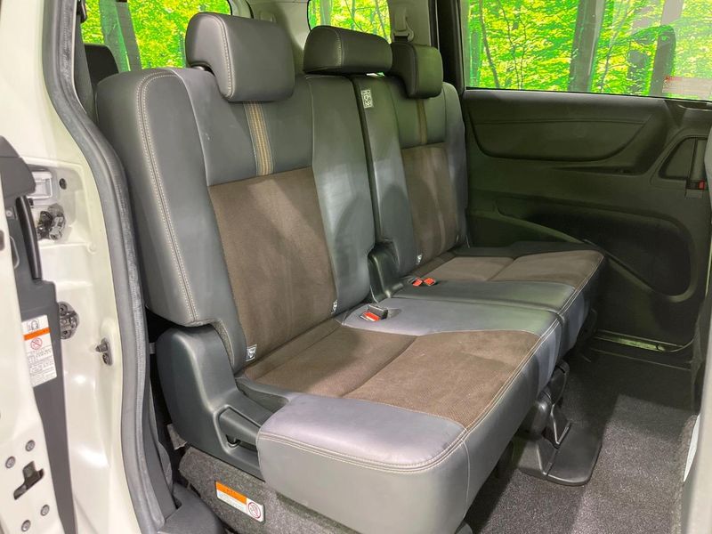 2019 Toyota Sienta 6AA-NHP170G (UW-6aa4c47e83a4a)[8]