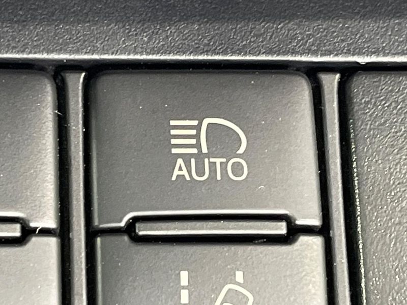 2021 Toyota Sienta 6AA-NHP170G (UW-6aa4c47f8ec2f)[9]