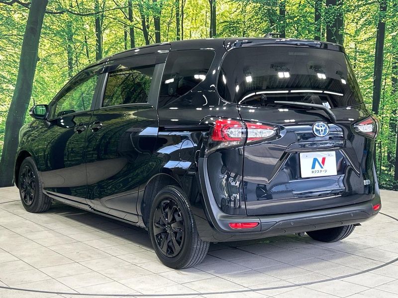 2022 Toyota Sienta 6AA-NHP170G (UW-6aa4c480da2f1)[22]