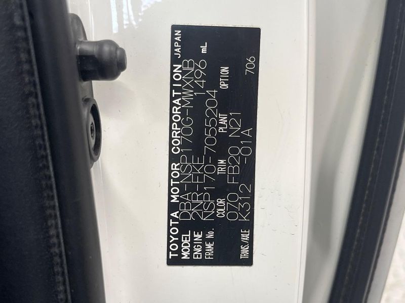 2016 Toyota Sienta DBA-NSP170G (UW-6aa4c4868d0ec)[1]