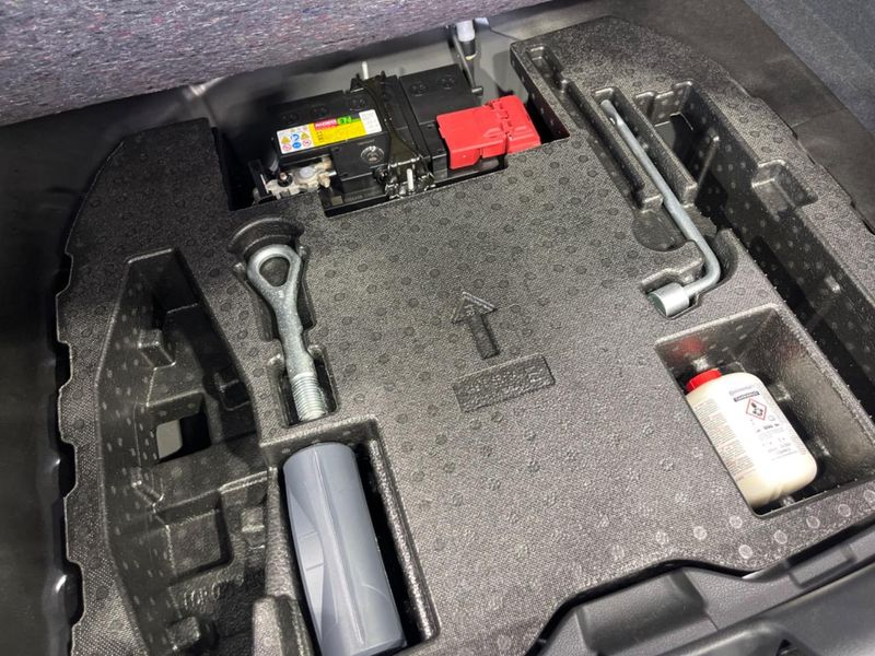 2021 Nissan Kicks 6AA-P15 (UW-6aa4c4940cf7d)[14]