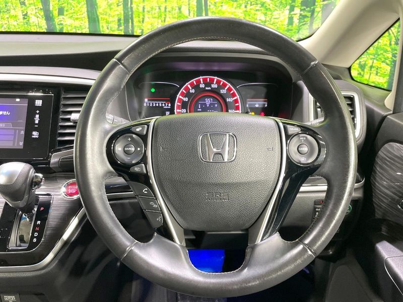 2014 Honda Odyssey DBA-RC1 (UW-6aa4c4962a8ad)[22]