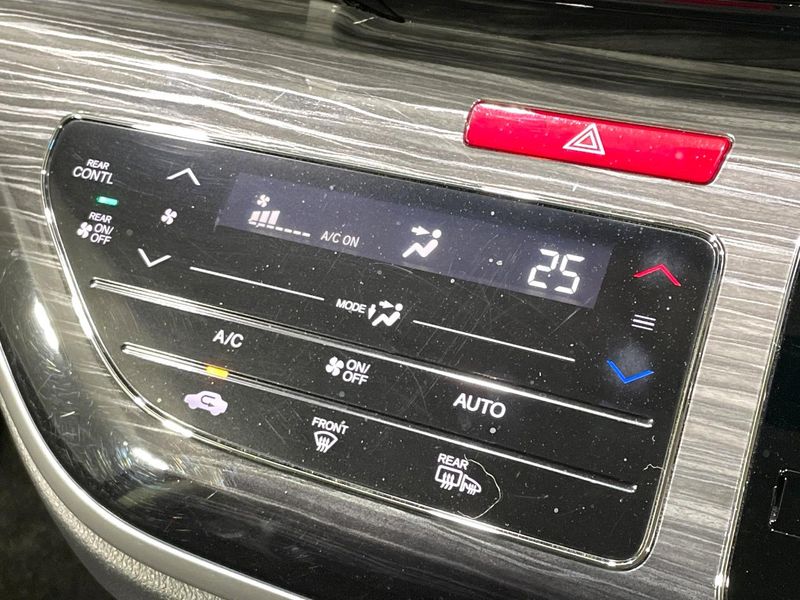2014 Honda Odyssey DBA-RC1 (UW-6aa4c4962a8ad)[24]