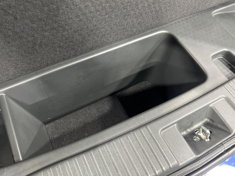 2017 Honda Vezel DAA-RU4 (UW-6aa4c4abde51c)[5]