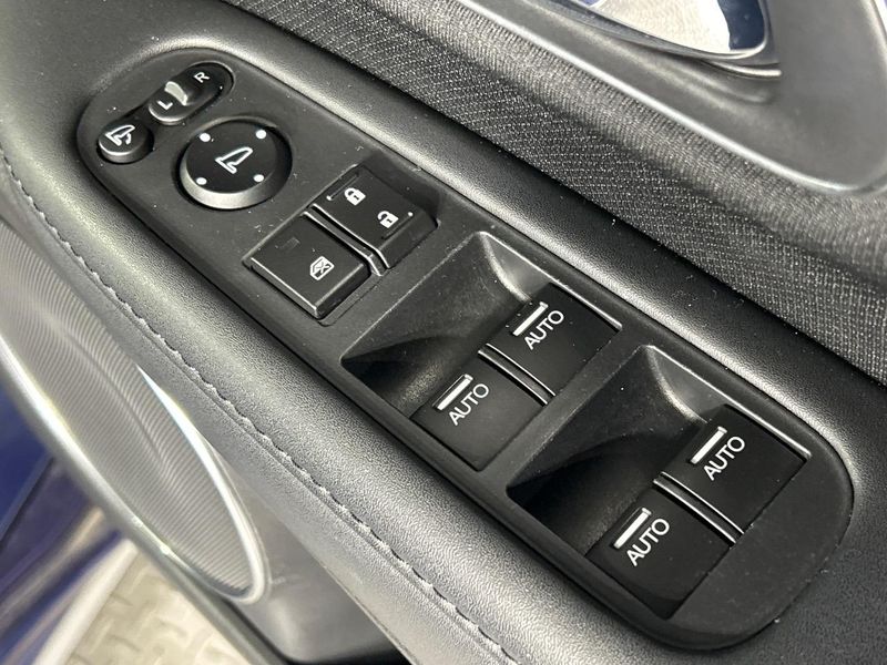 2017 Honda Vezel DAA-RU4 (UW-6aa4c4abde51c)[16]