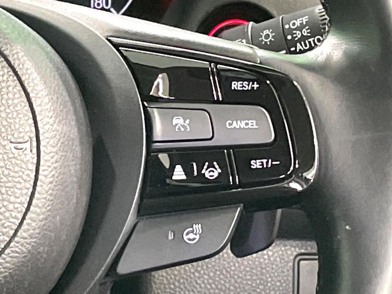 2022 Honda Vezel 6AA-RV5 (UW-6aa4c4b11b724)[27]