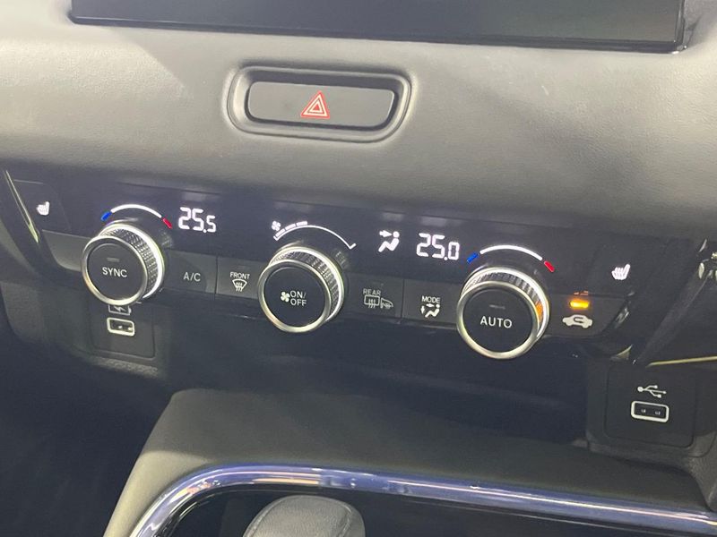 2024 Honda Vezel 6AA-RV6 (UW-6aa4c4ba281ee)[16]