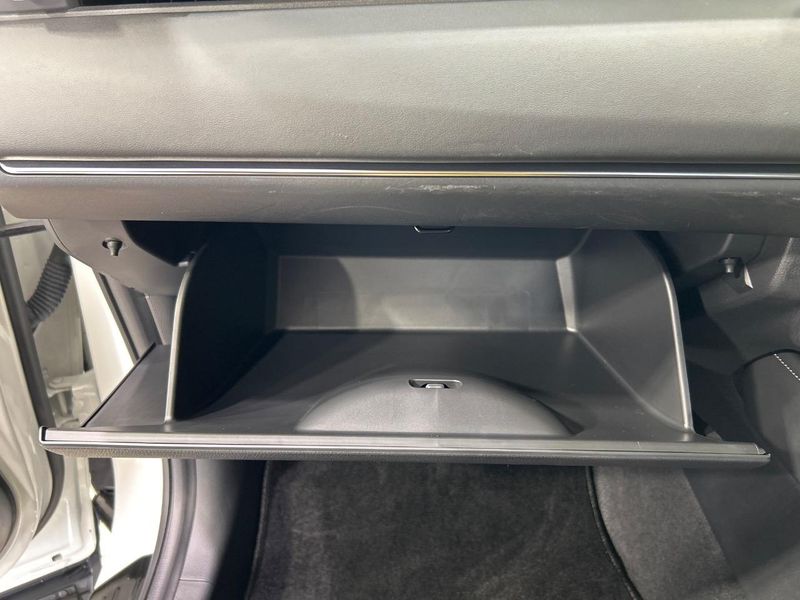 2024 Honda Vezel 6AA-RV6 (UW-6aa4c4ba8c88c)[4]