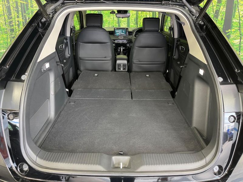 2024 Honda Vezel 6AA-RV6 (UW-6aa4c4bae175f)[29]