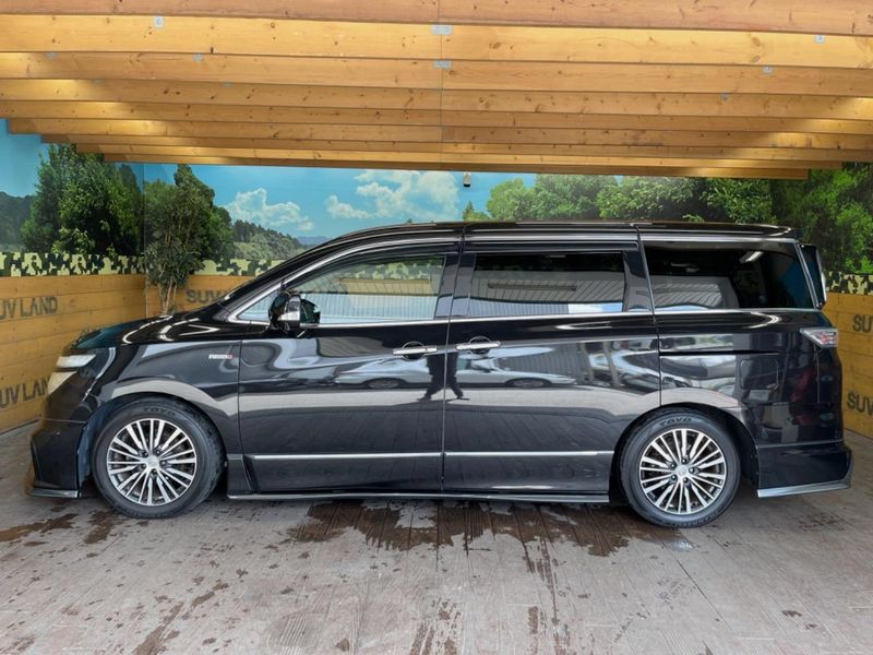 2016 Nissan Elgrand DBA-TE52 (UW-6aa4c4df01b61)[22]
