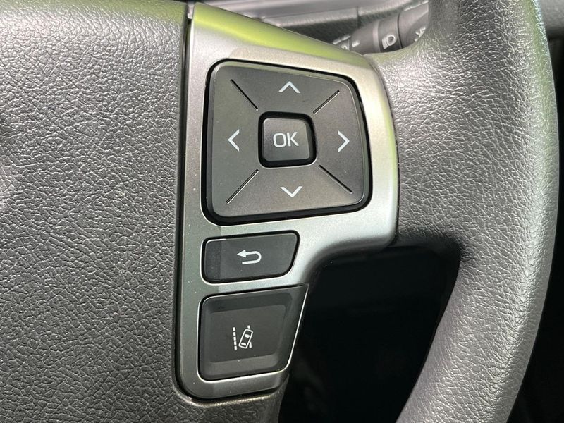 2022 Toyota Hiace Wagon 3BA-TRH219W (UW-6aa4c4e4a8e91)[19]
