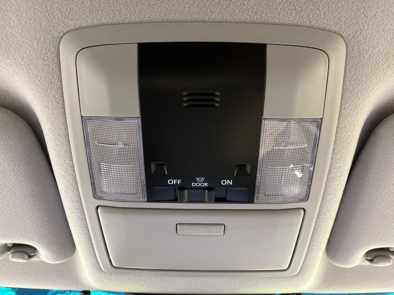 2020 Toyota Land Cruiser Prado CBA-TRJ150W (UW-6aa4c4e59e5a0)[28]